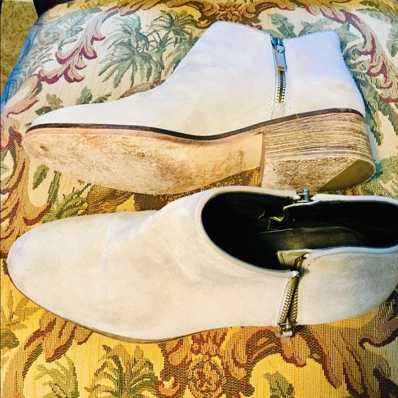 Cole Haan Women’s Hayes Flat Ankle Bootie - Picture 5 of 8